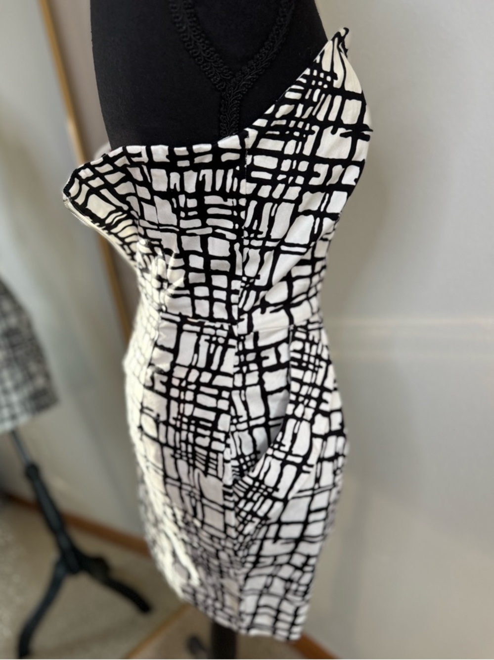 Ark & Co Strapless Cocktail Dress Black White Graphic Print Size M - Picture 6 of 8